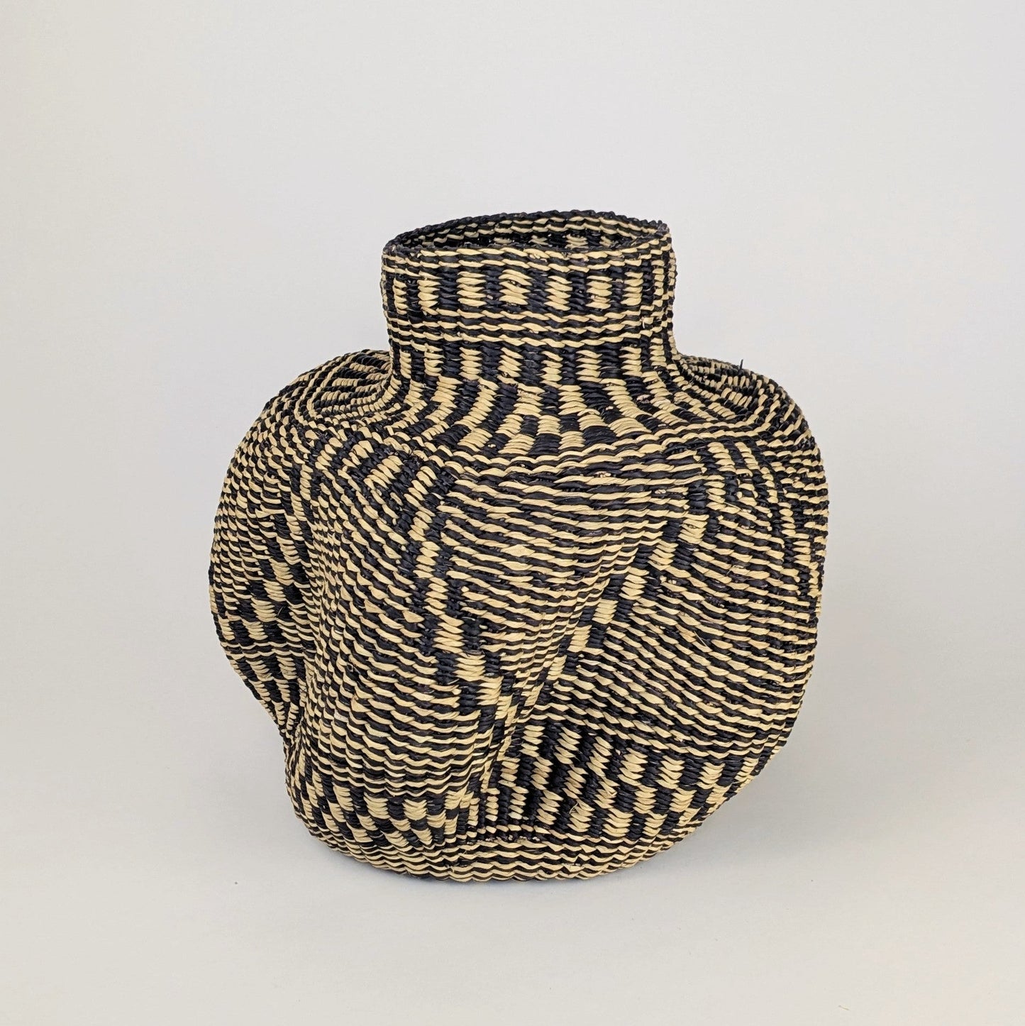 Artistic Wave Vase - Medium The Taylored Collection