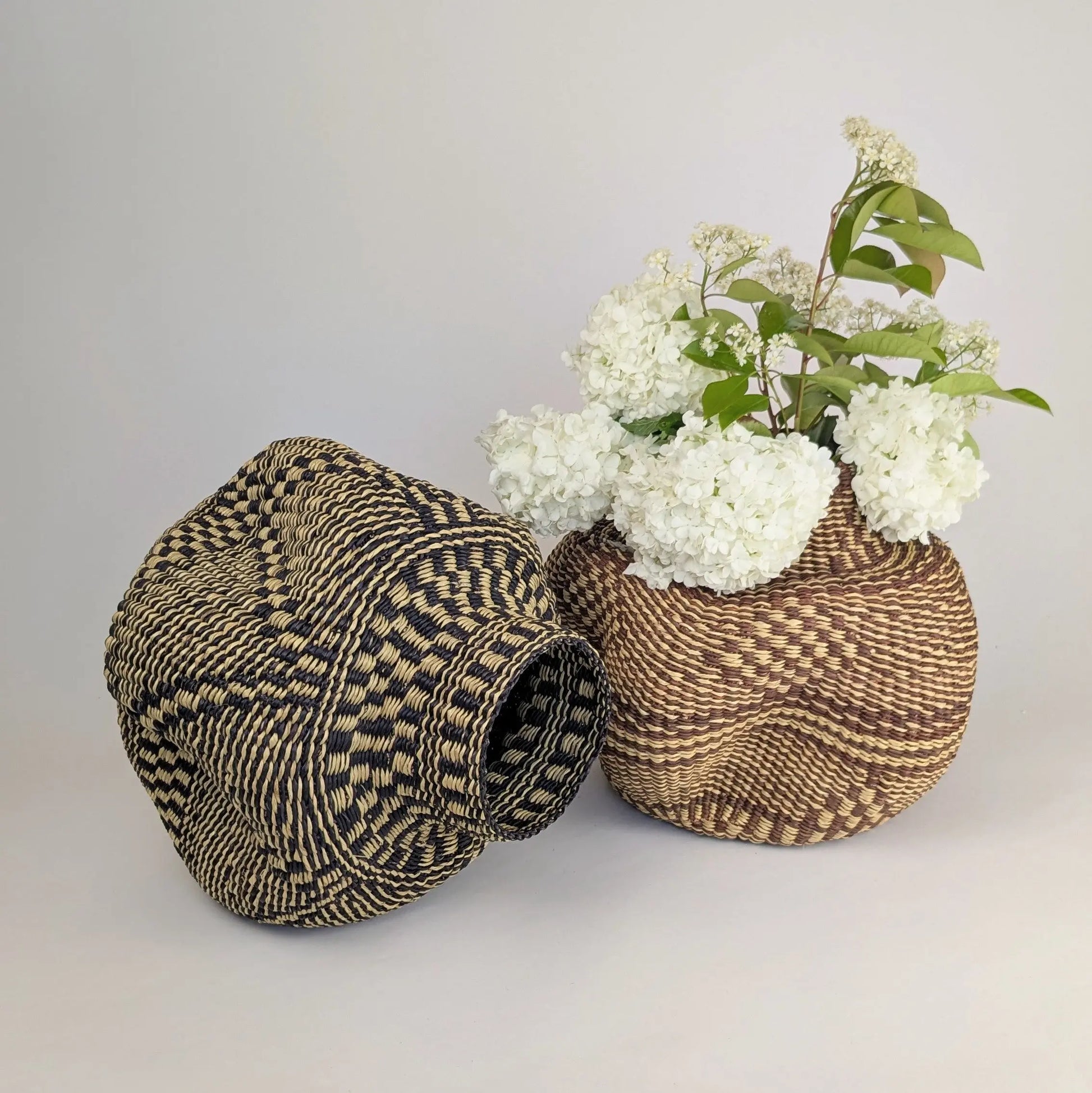 Black Pattern Wave Vase - Medium The Taylored Collection