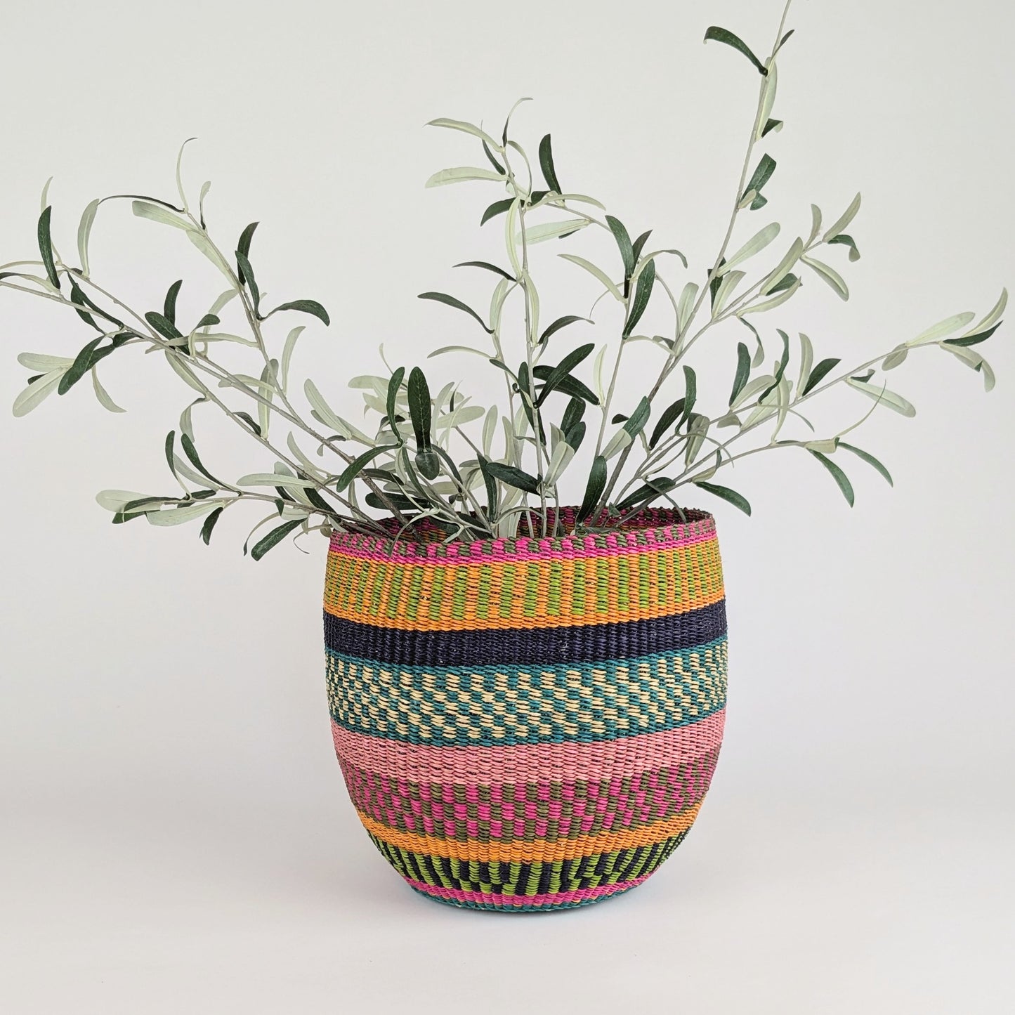 Jua Large Woven Planter