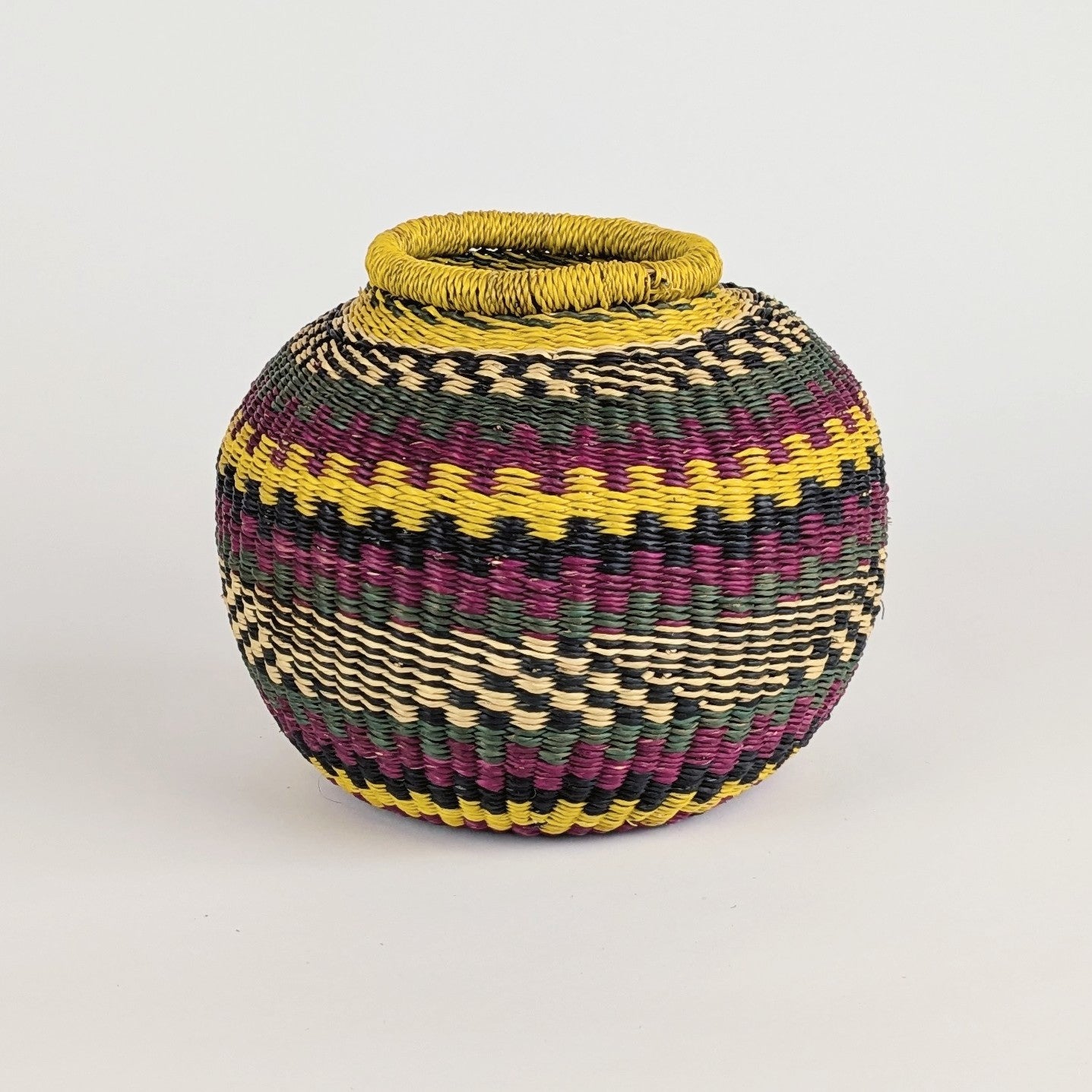 Jua Small Woven Vase